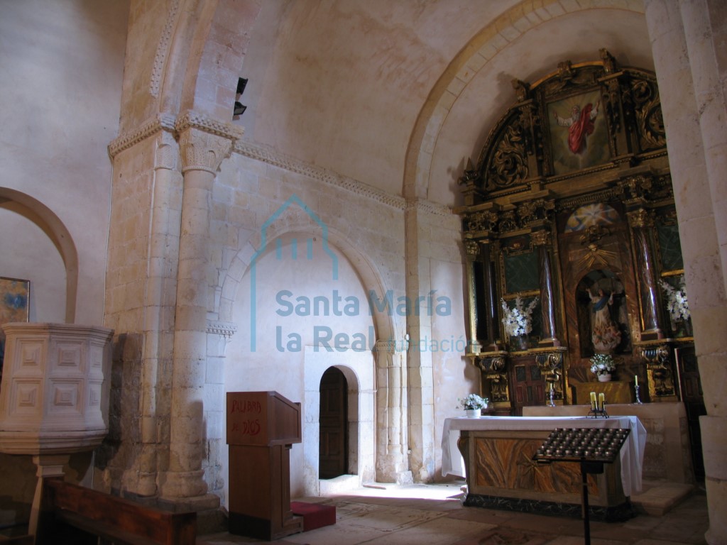 Vista del interior de la cabecera