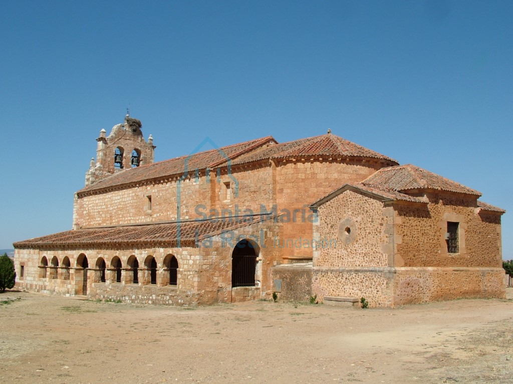 La iglesia desde el sureste