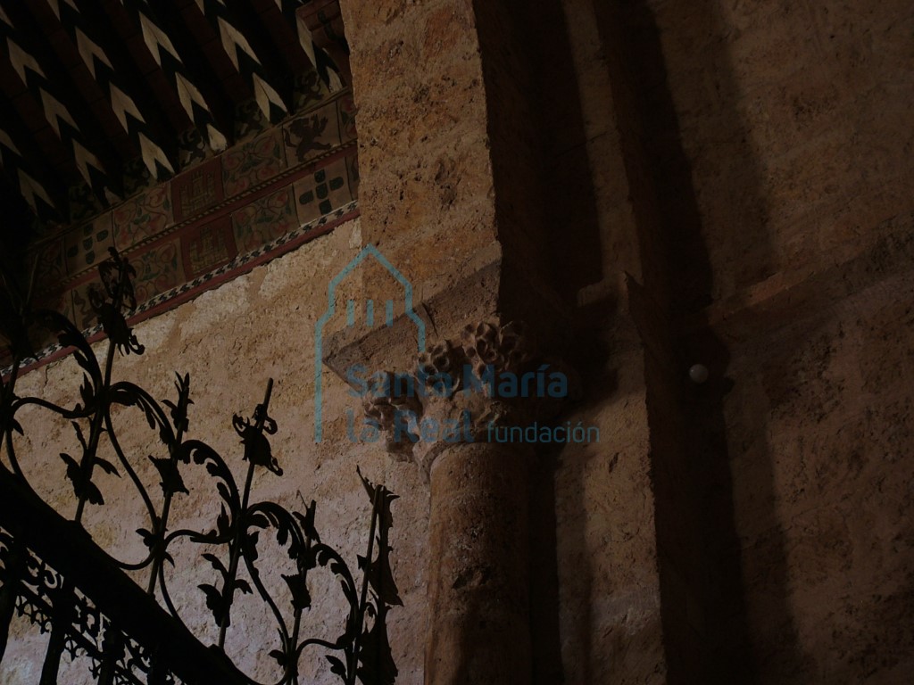 Capitel del arco triunfal