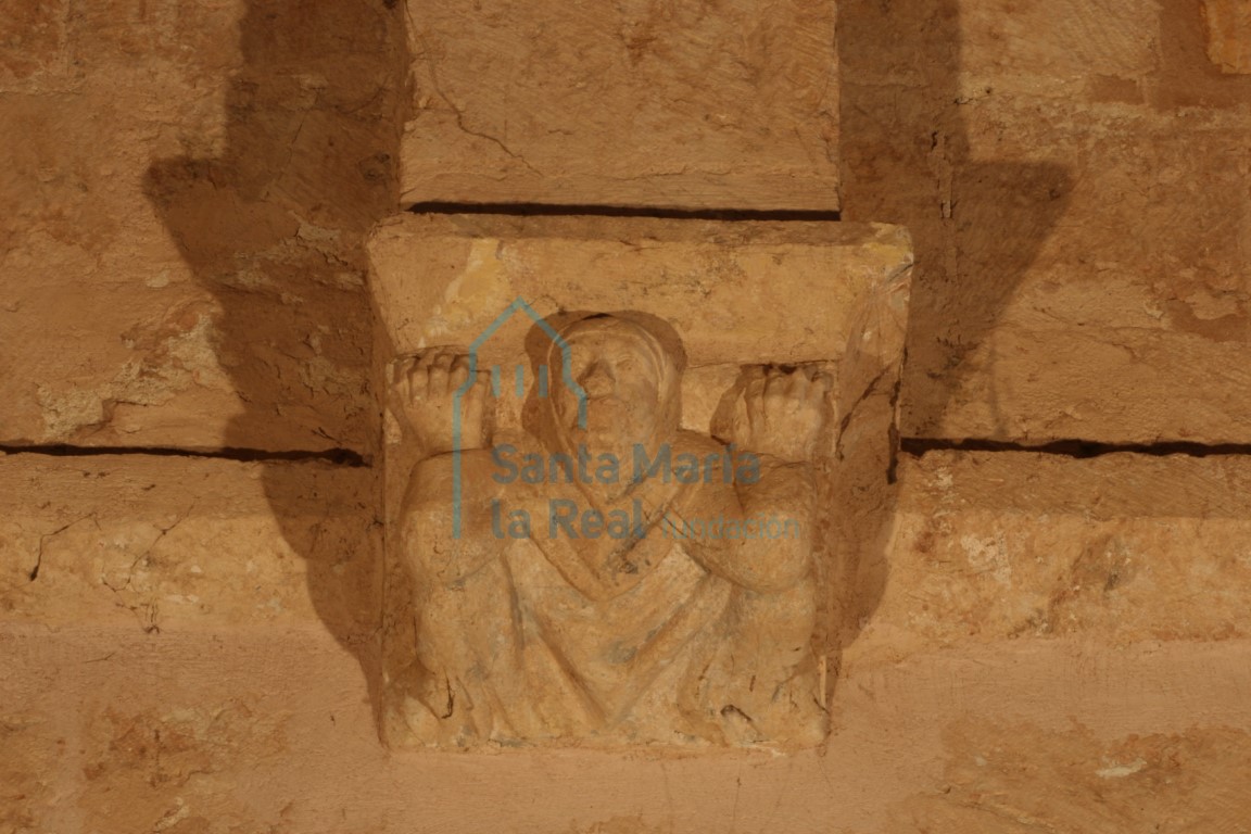 Ménsula figurativa