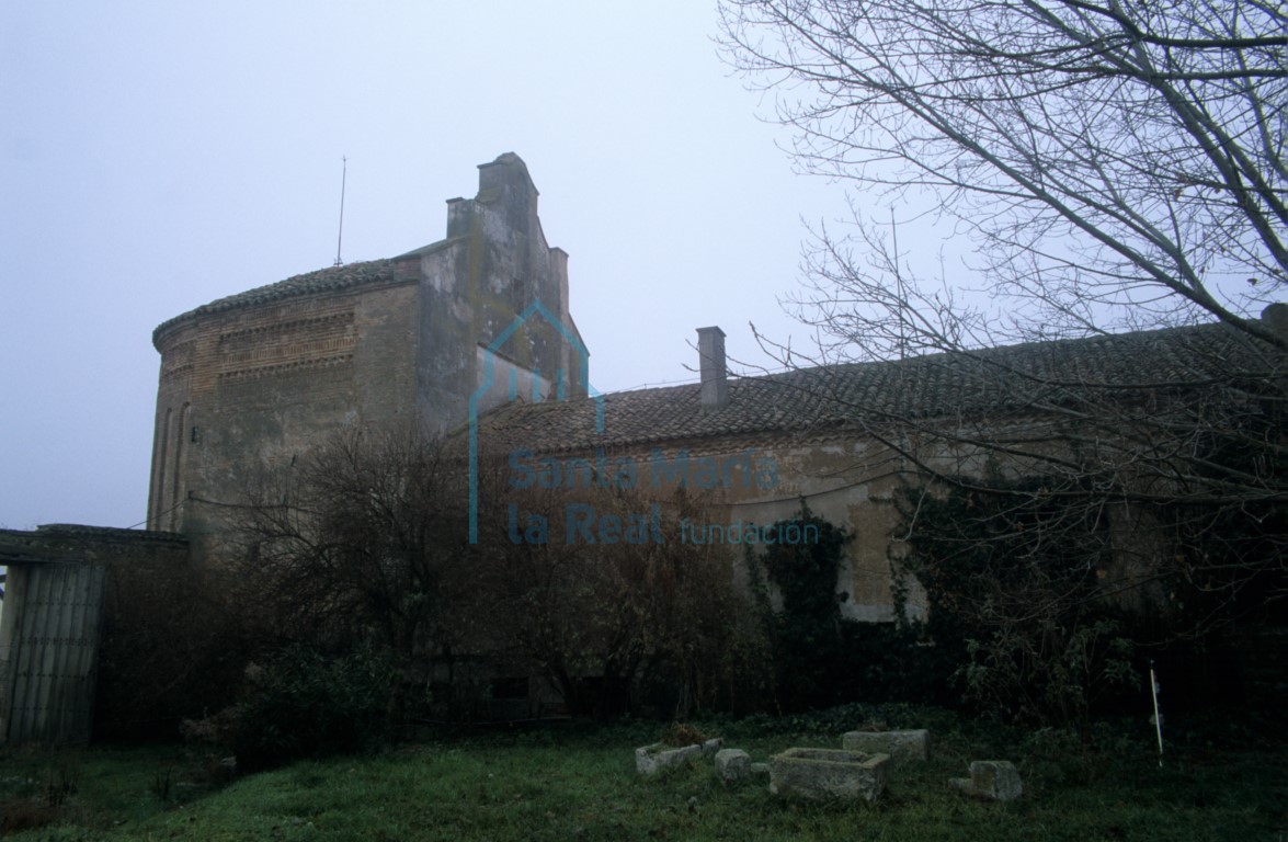 Vista del exterior del ábside