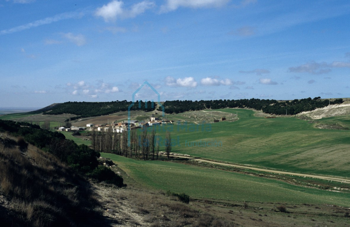Panorámica del valle con Berceruelo al fondo