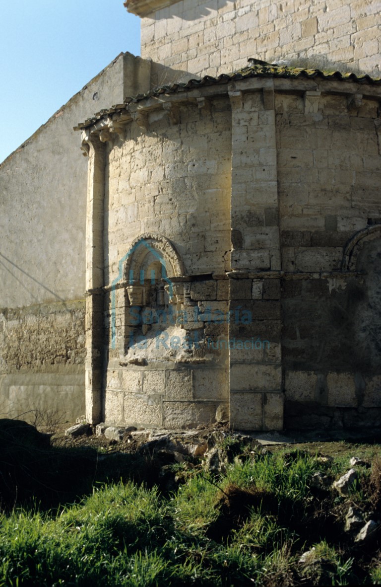 Vista del exterior del ábside