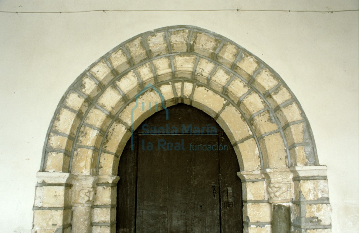 Detalle de la portada meridional