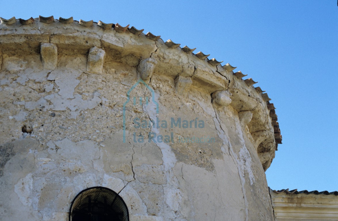 Canecillos del ábside