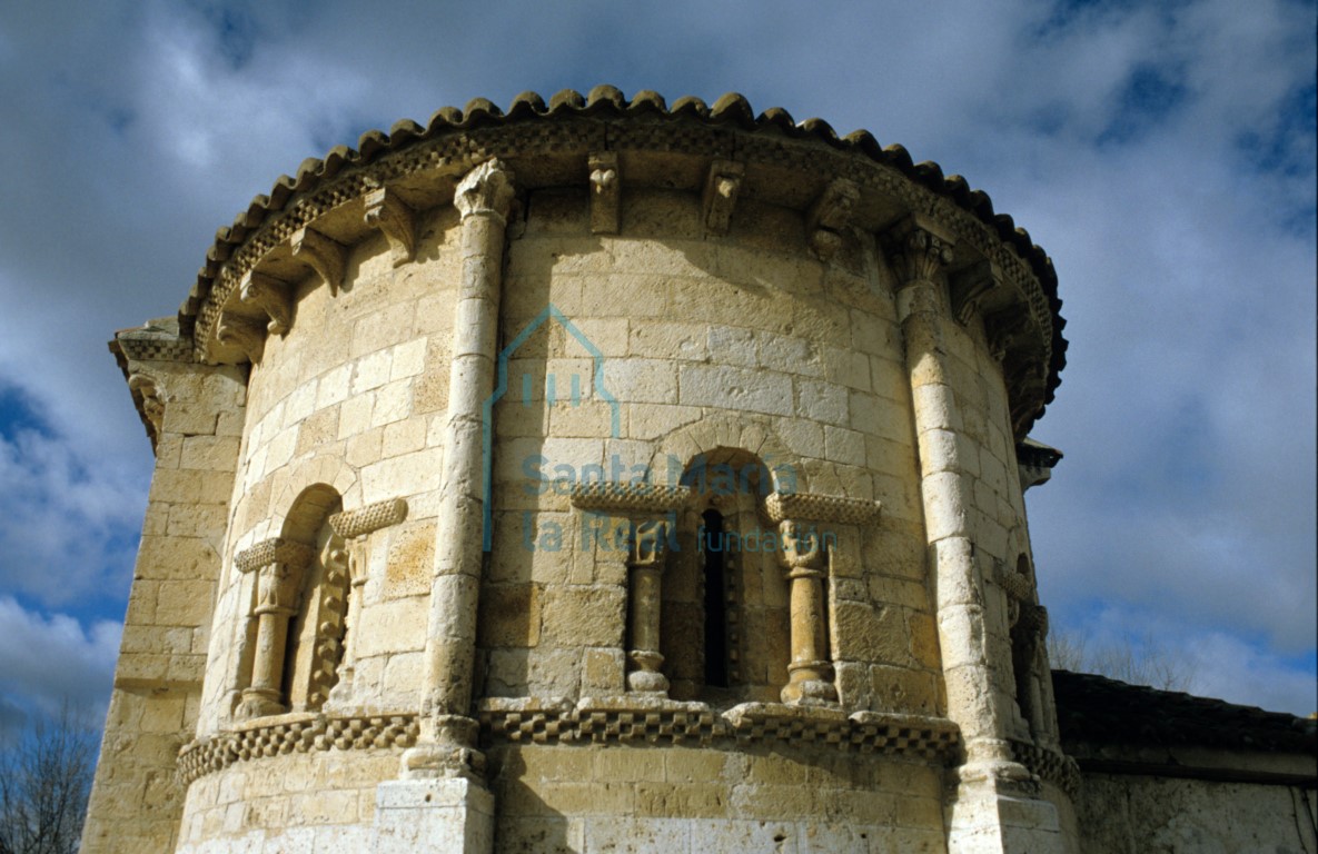Vista del exterior del ábside
