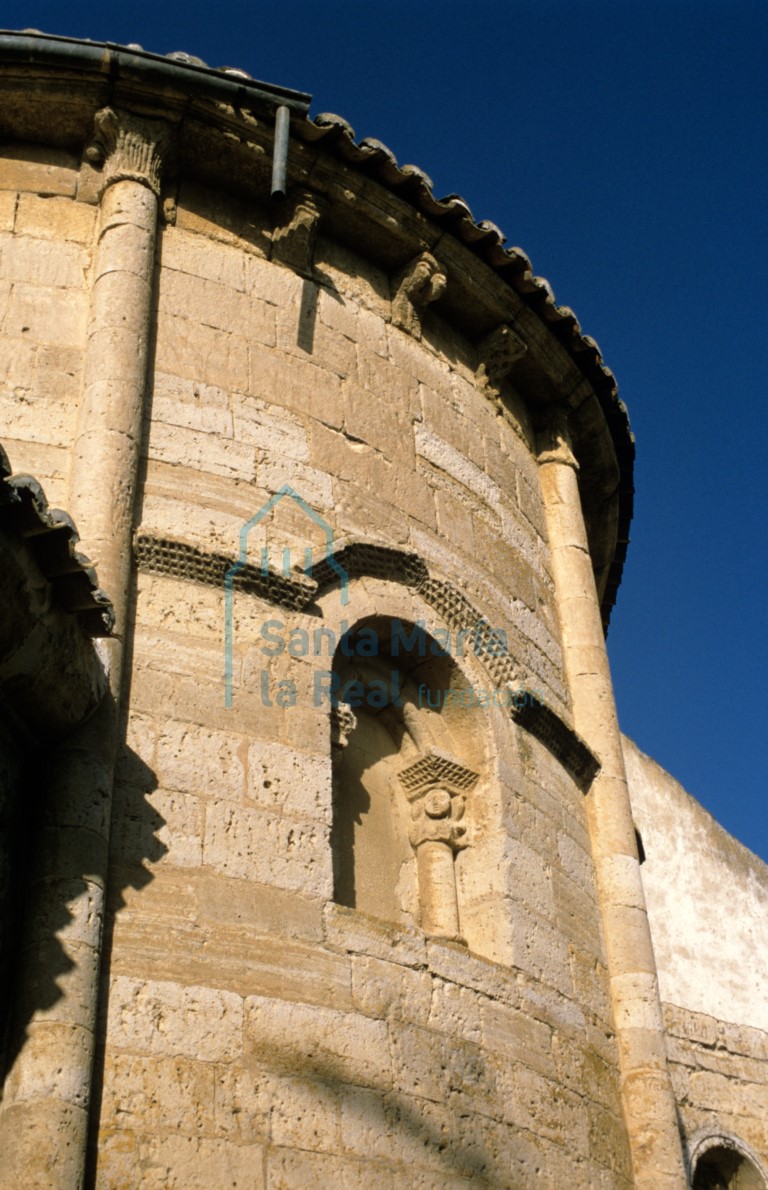 Detalle del exterior del ábside