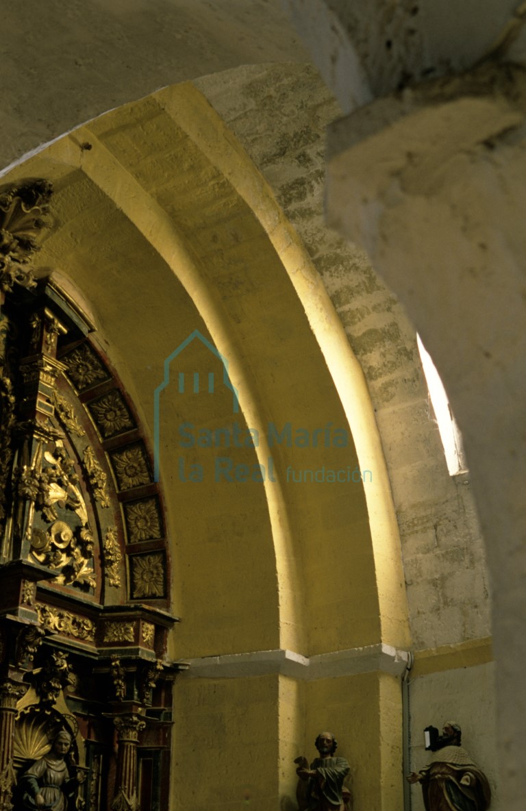 Detalle de los arcos fajones