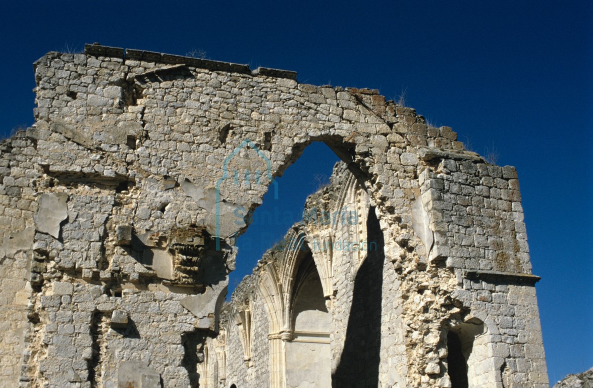 Muro exterior hacia el claustro