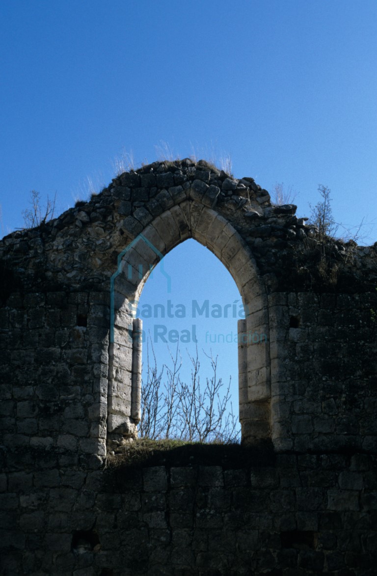 Ventana de una dependencia del monasterio