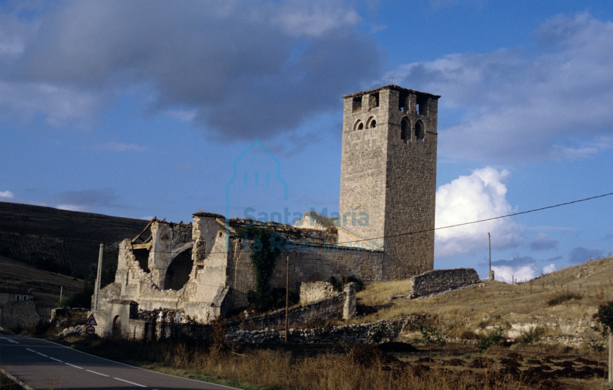 Vista general desde el sudoeste. Antes de la restauración