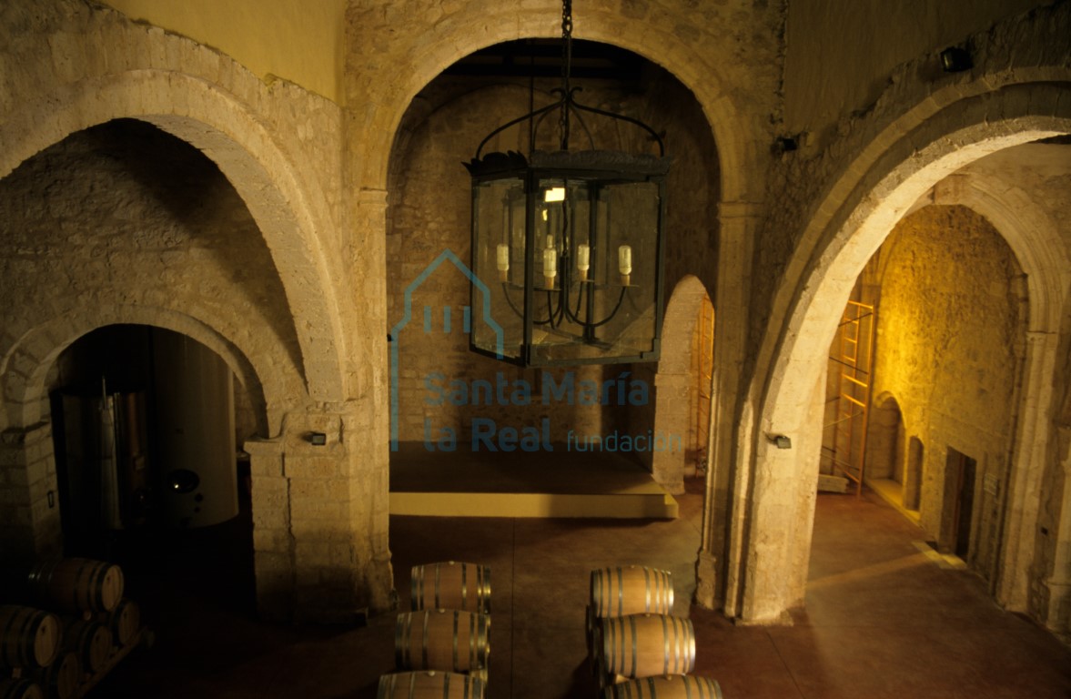 Vista del interior hacia la cabecera. Después de la restauración Vista del interior hacia la cabecera. Después de la restauración