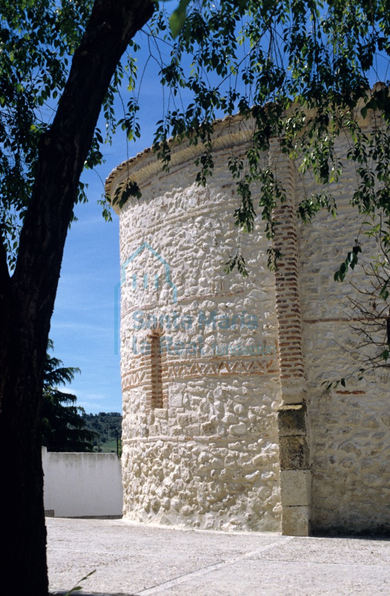 Vista del exterior del ábside