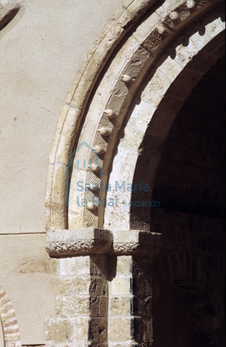 Detalle del lado izquierdo del arco triunfal