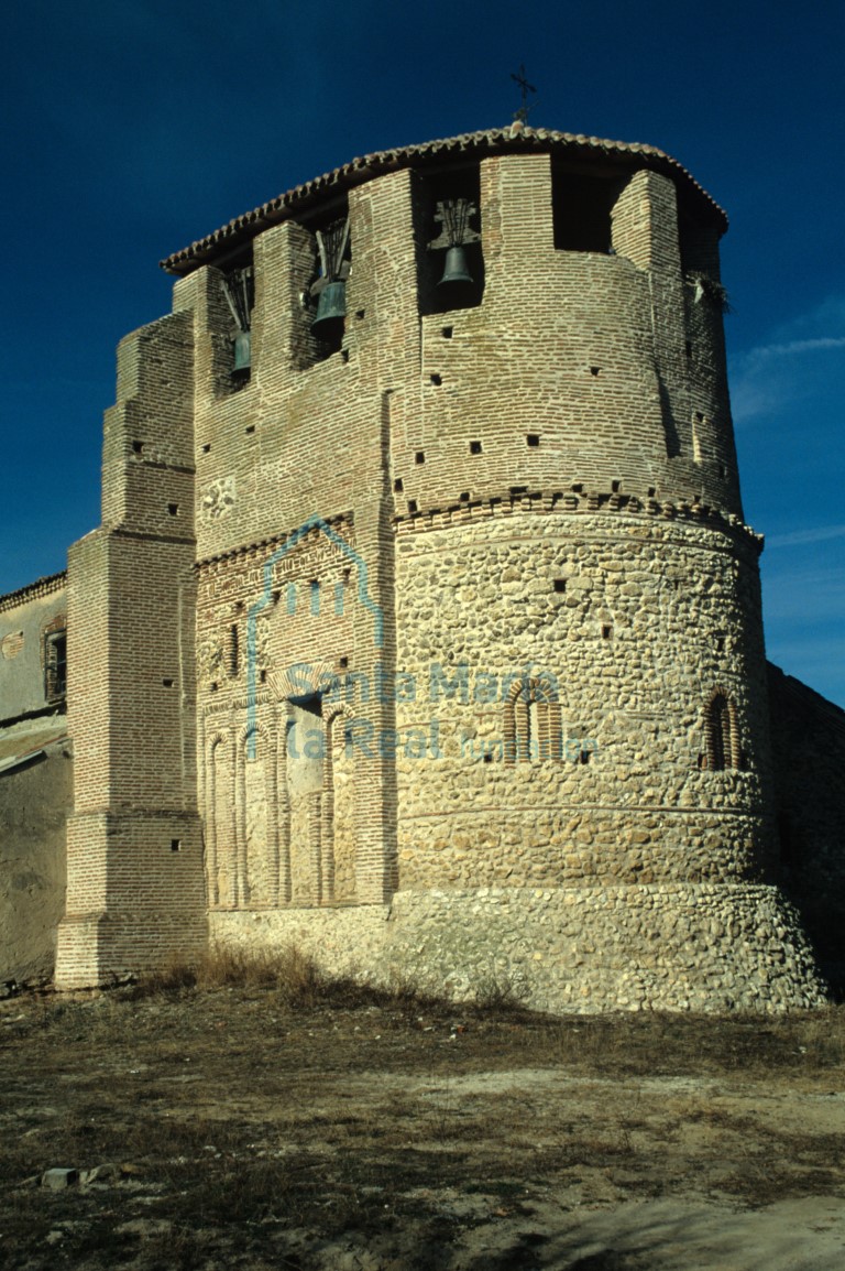Vista general del exterior de la cabecera