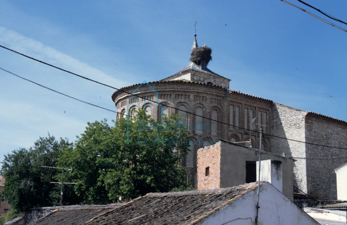 Vista general del exterior de la cabecera