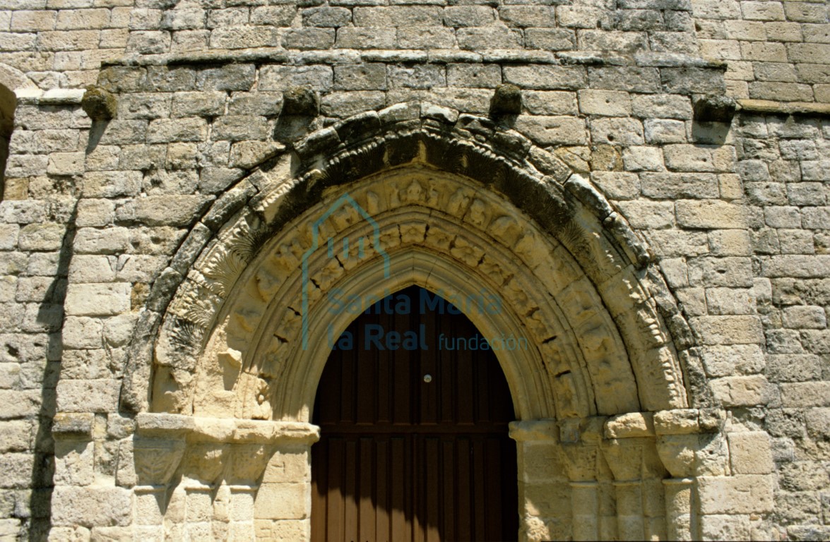 Detalle de la portada meridional