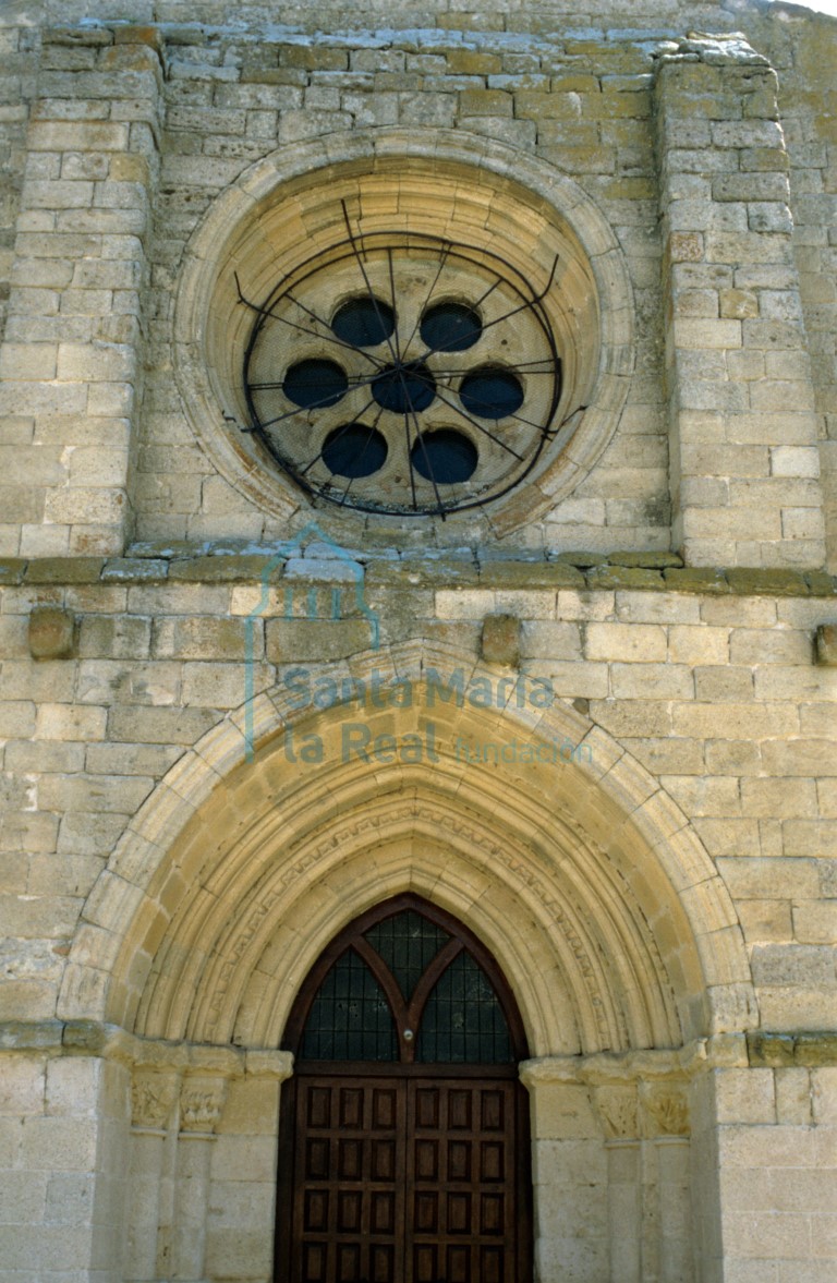 Portada occidental y rosetón