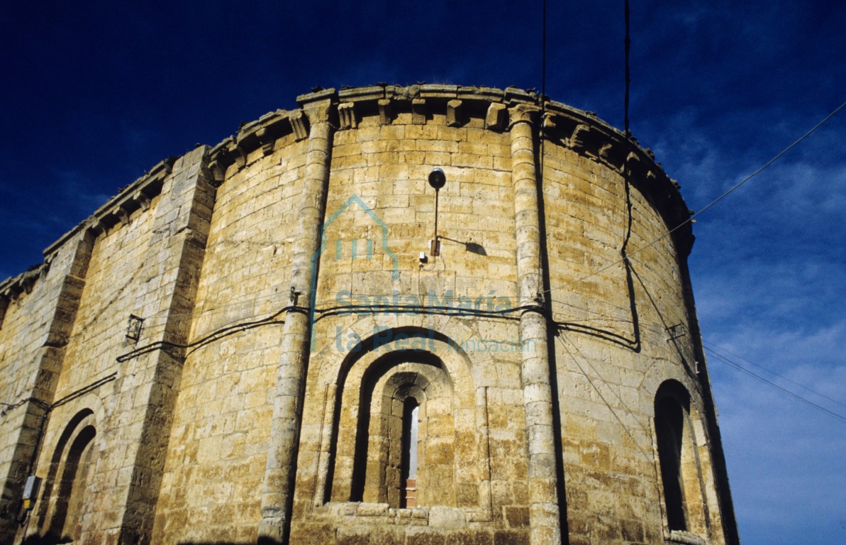 Vista del exterior del ábside