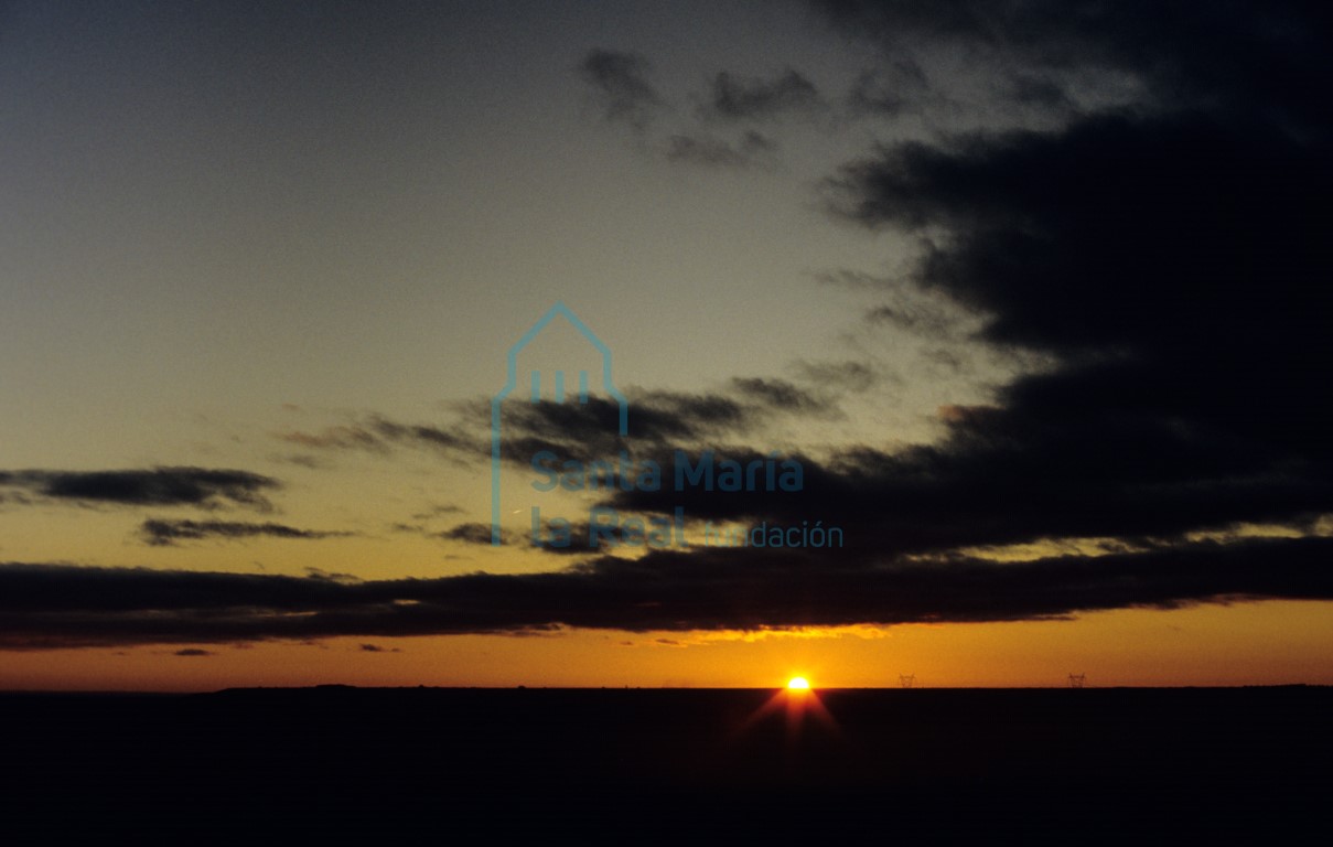 Puesta de sol en las proximidades del Monasterio de Nuestra Señora de la Santa Espina