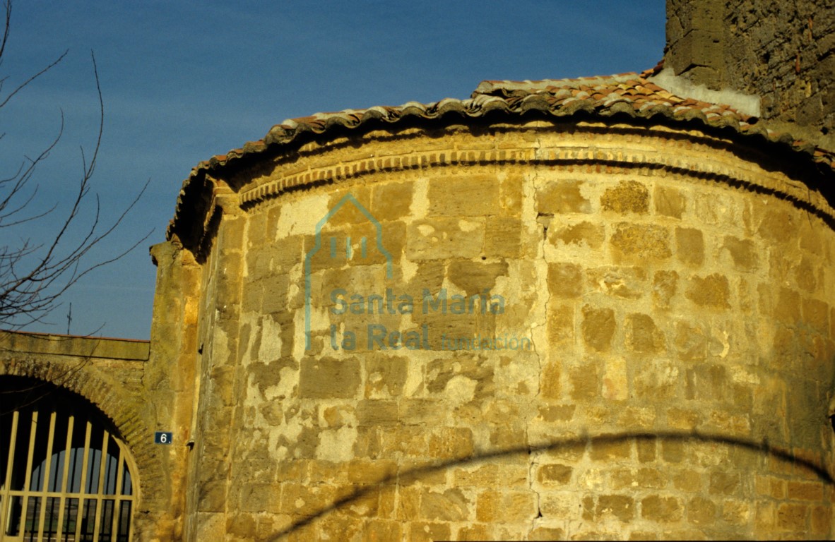 Vista del exterior del ábside