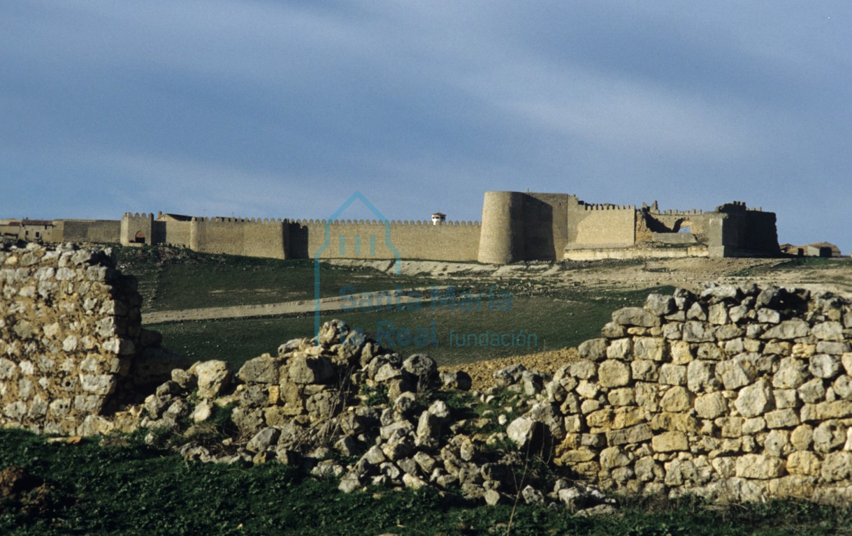 Panorámica del recinto amurallado de Urueña desde la iglesia de Nuestra Señora de la Anunciada