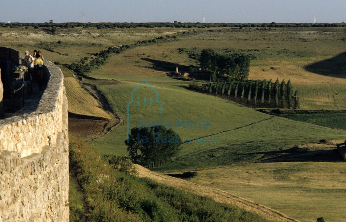 Paisaje, visto desde la muralla, de los campos próximos a Urueña