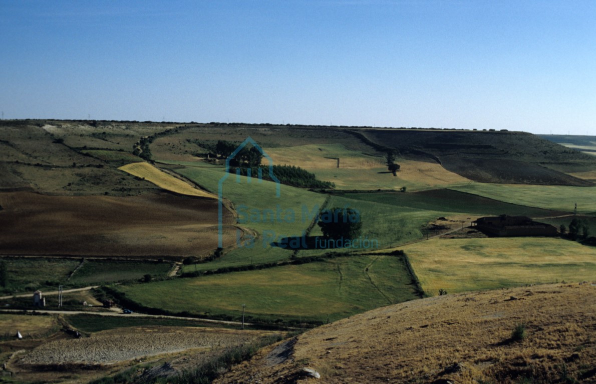 Paisaje, visto desde la muralla, de los campos próximos a Urueña