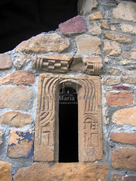 Ventana de la cabecera