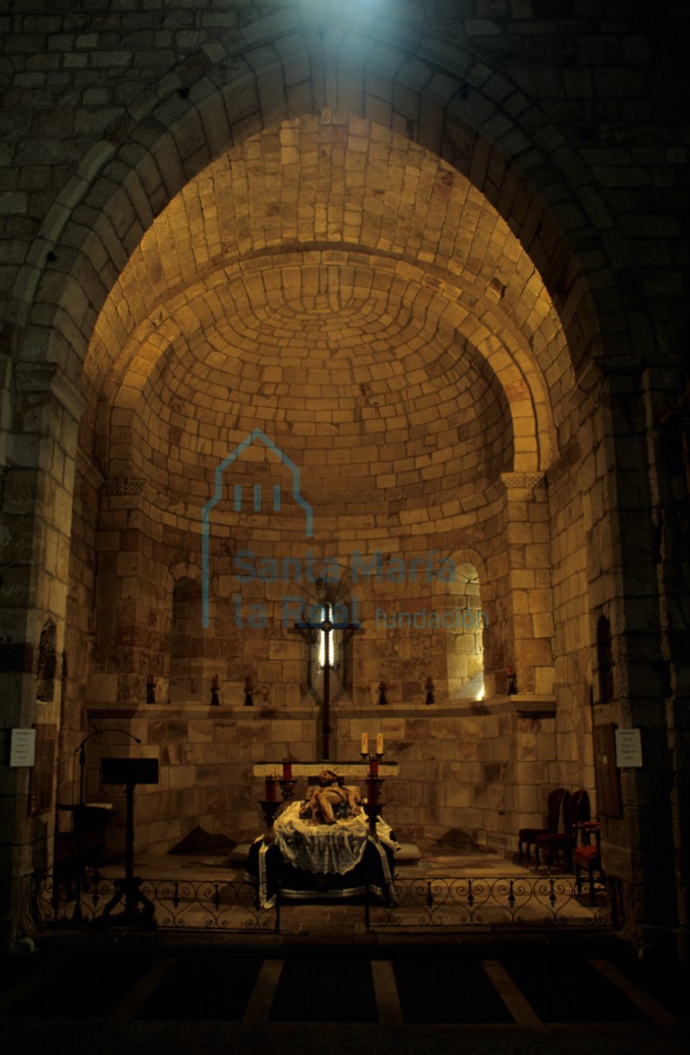 Interior de la capilla mayor