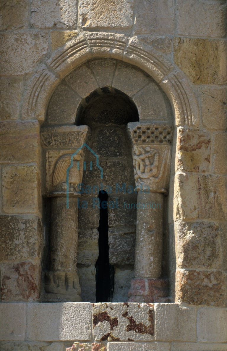 Ventana del ábside central
