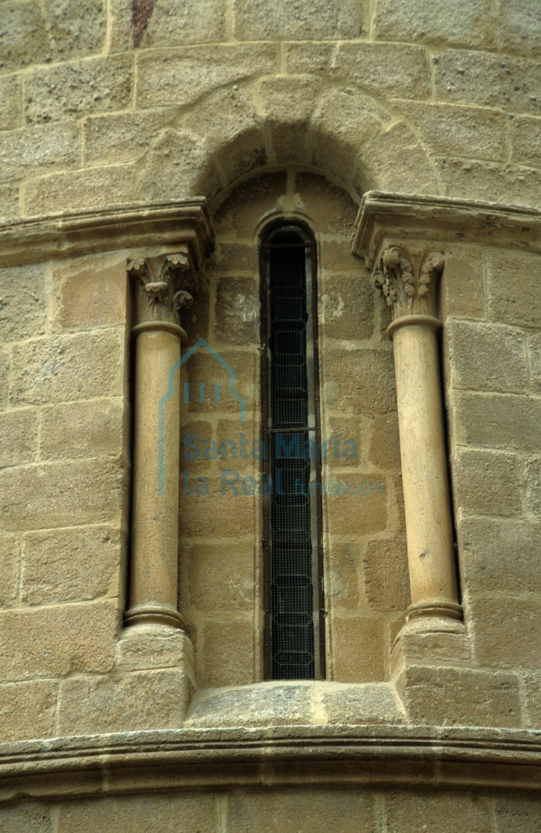 Ventana absidal