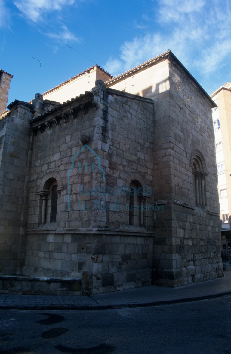 Exterior de la cabecera