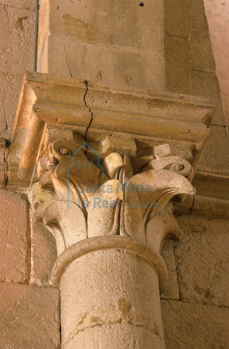 Capitel de la nave