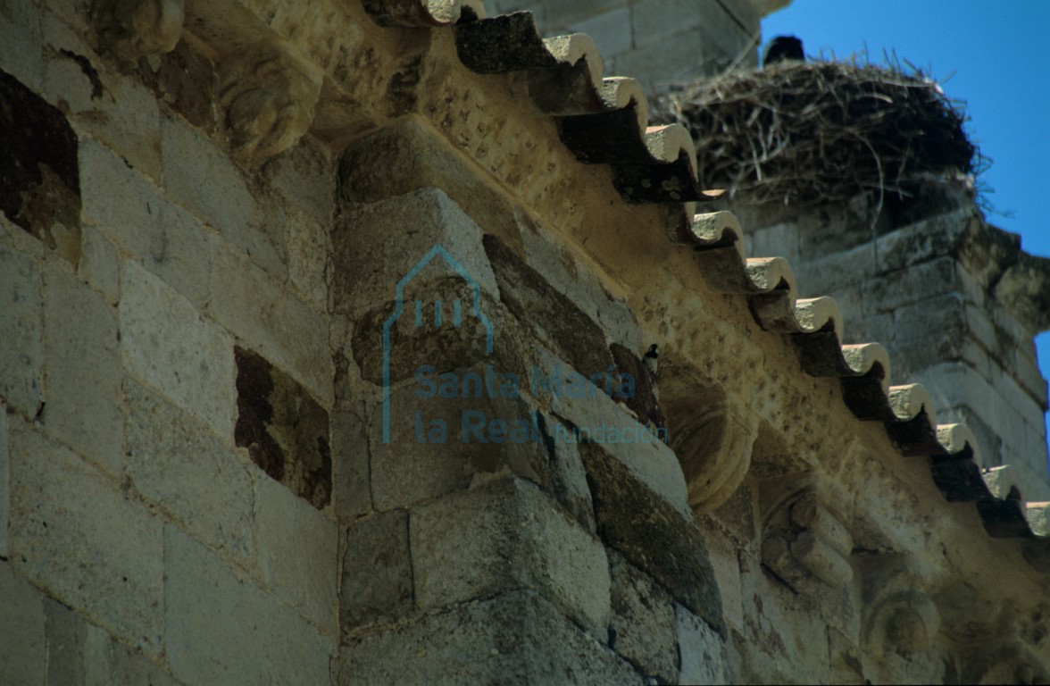 Detalle del alero del muro norte