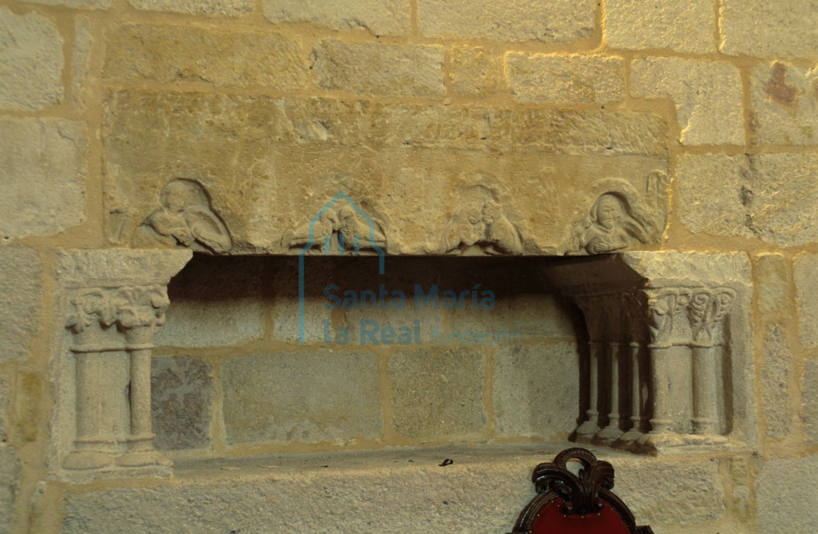 Sepulcro del interior