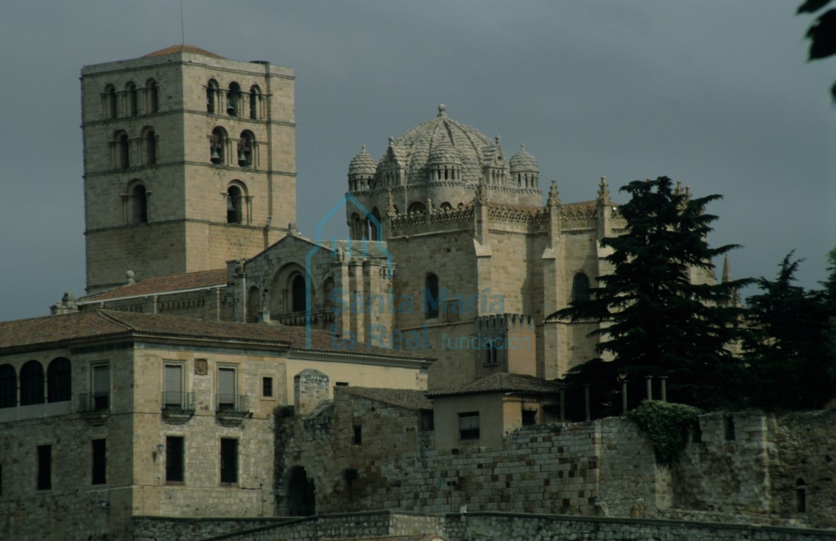 Exterior de la catedral