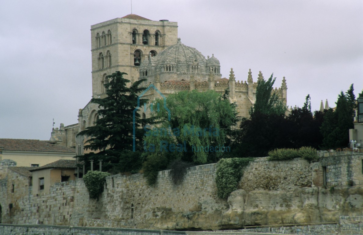 Exterior de la catedral