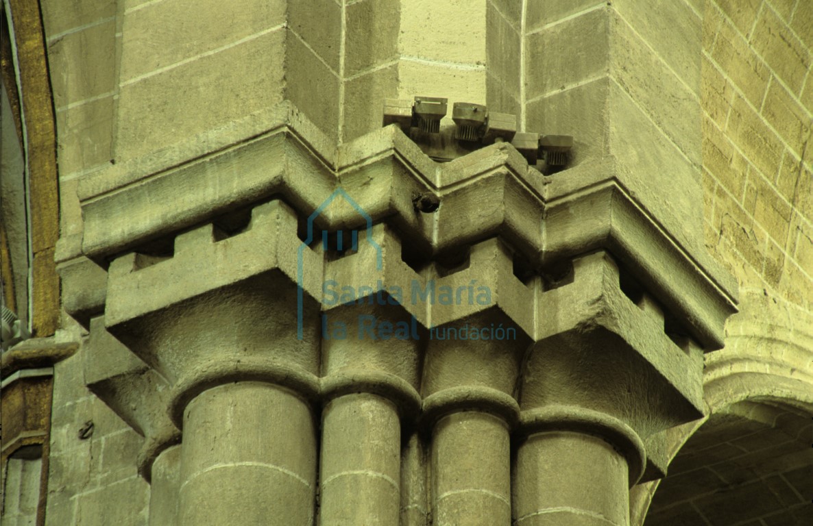 Detalle capiteles de la nave central