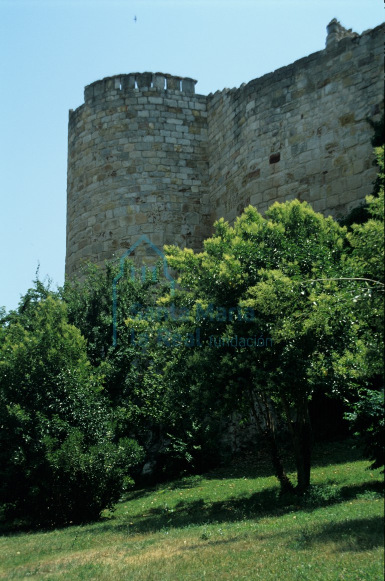 Detalle del primer recinto de la muralla