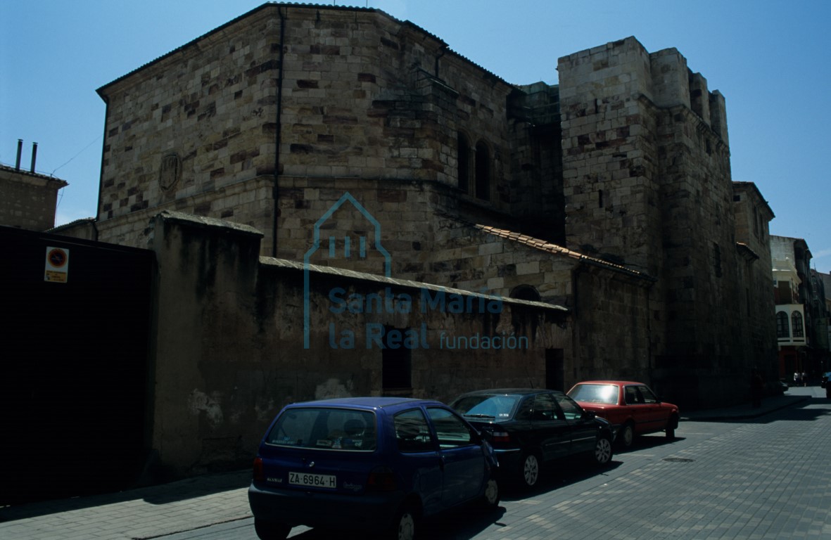 La iglesia vista desde el noreste