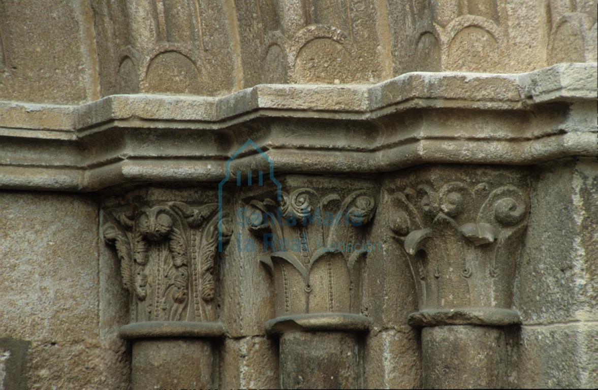 Capiteles de la portada norte