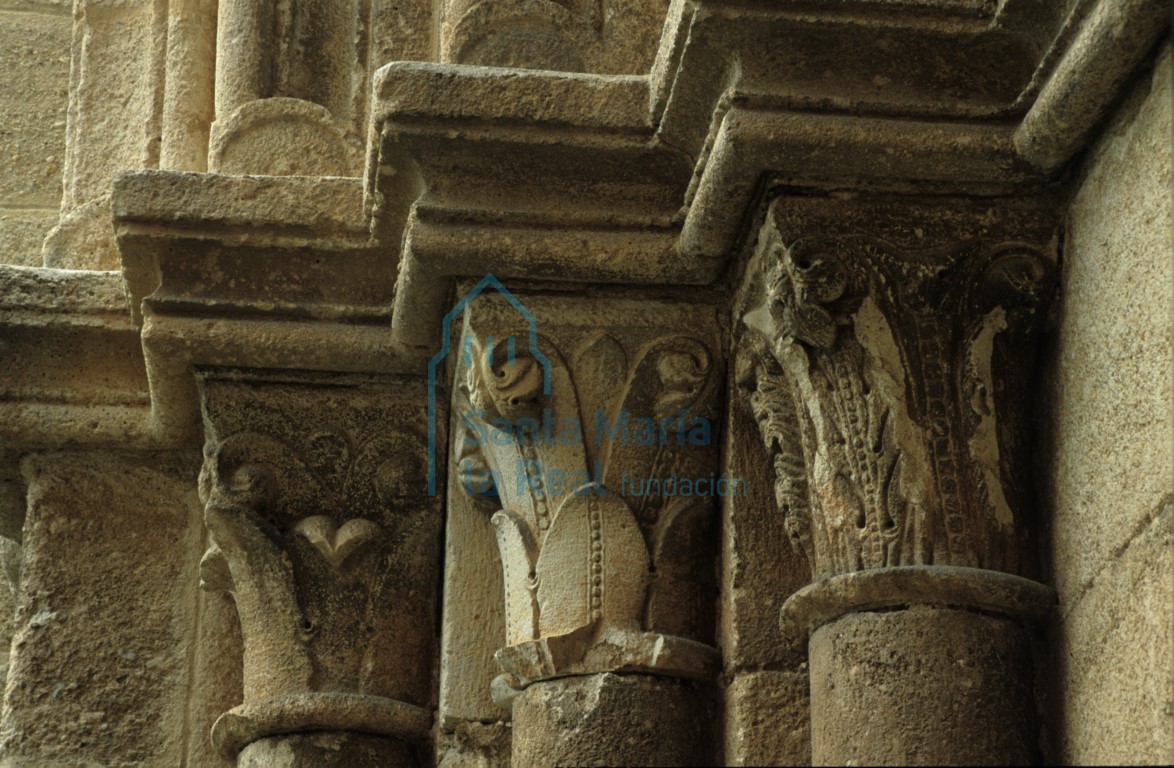 Capiteles de la portada norte
