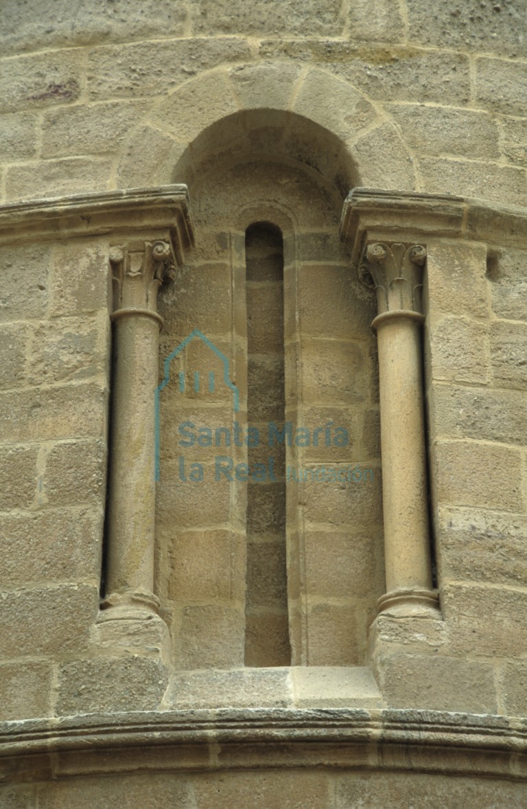Ventana absidal