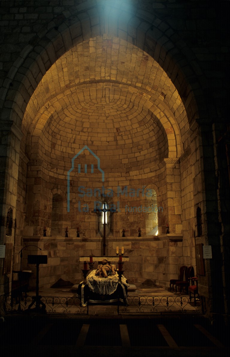 Interior de la capilla mayor