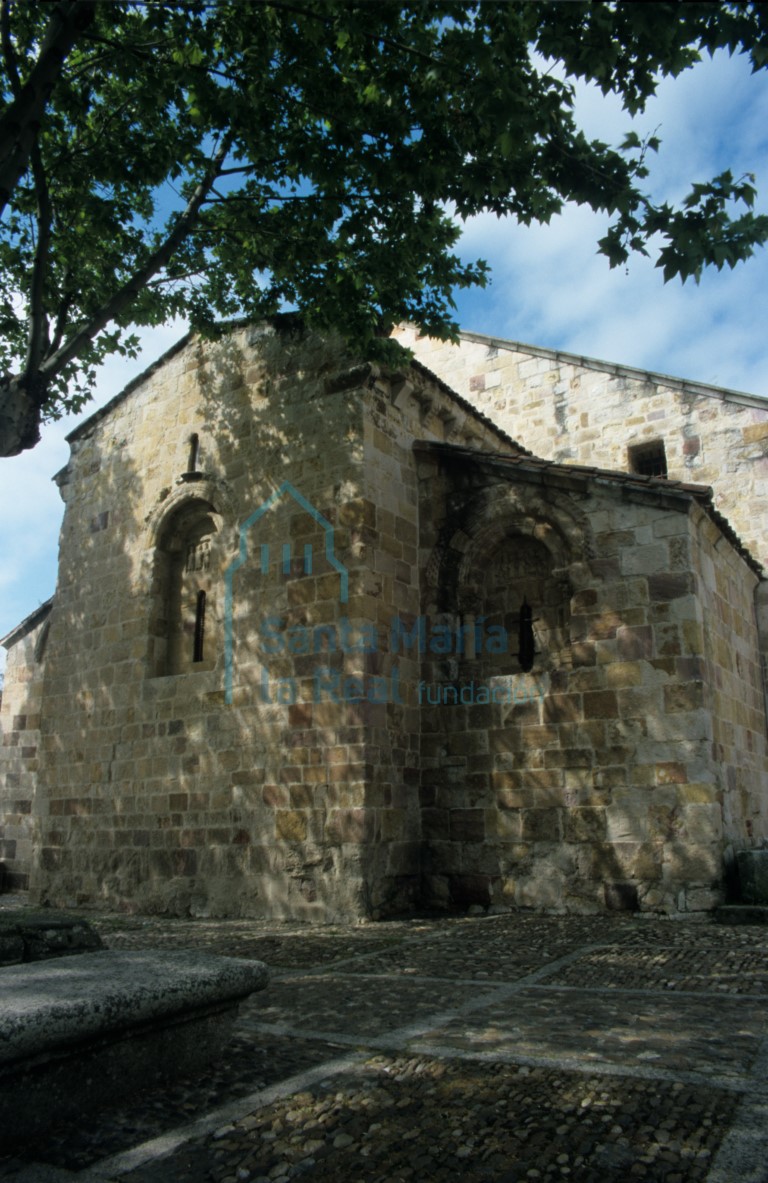 Exterior de la cabecera