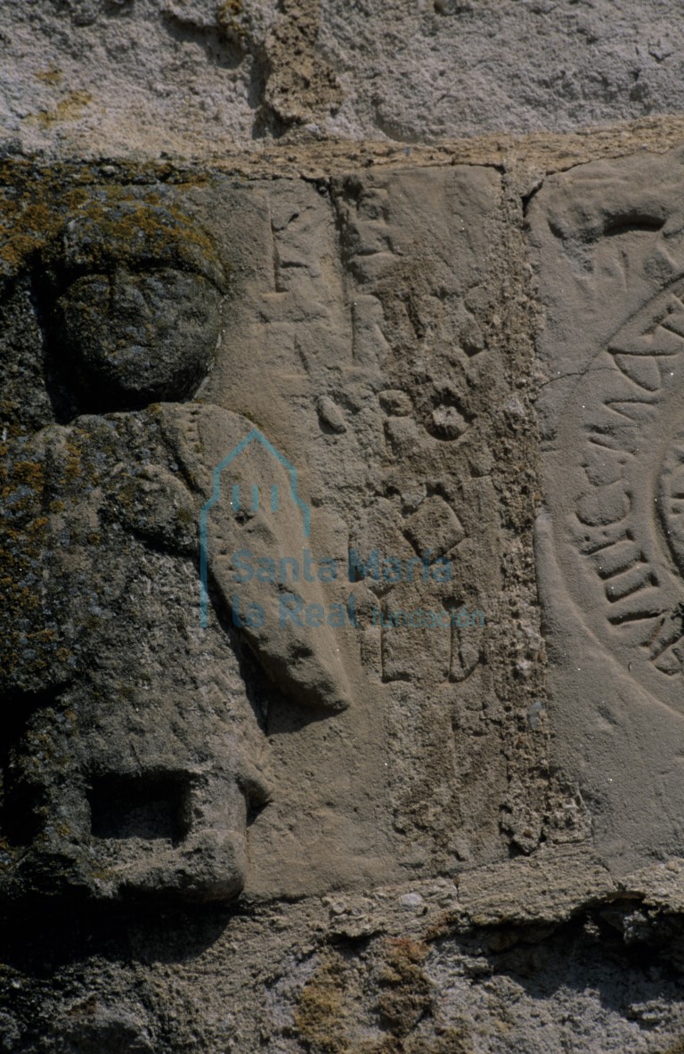 Detalle de un relieve en el muro sur Detalle de un relieve en el muro sur