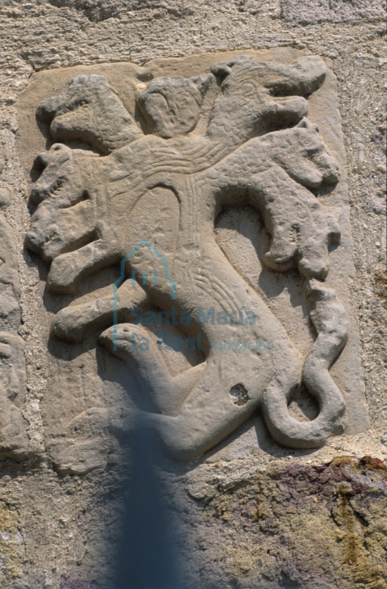 Relieve en el muro sur Relieve en el muro sur