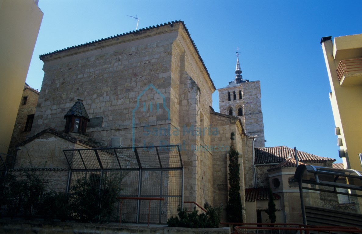 Exterior de la iglesia desde el noreste