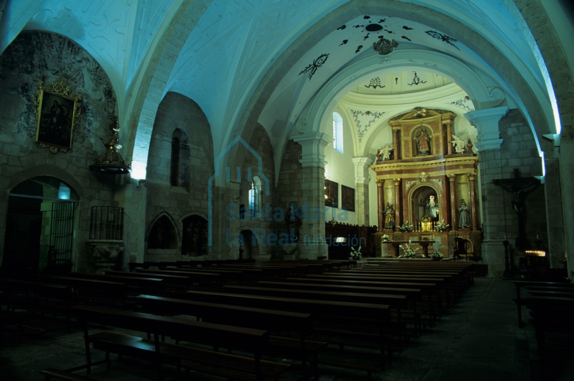Interior de la iglesia